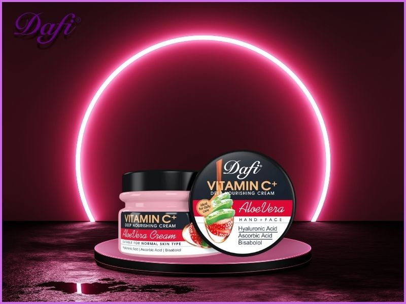 ترکیبات کرم کاسه ای آلوئه ورا حاوی ویتامین C دافی